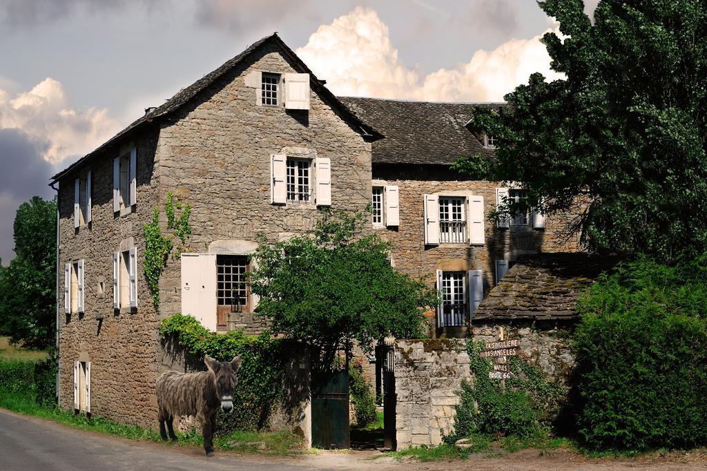 Sévérac-le-Château Maison D'Hotes La Singuliere מראה חיצוני תמונה
